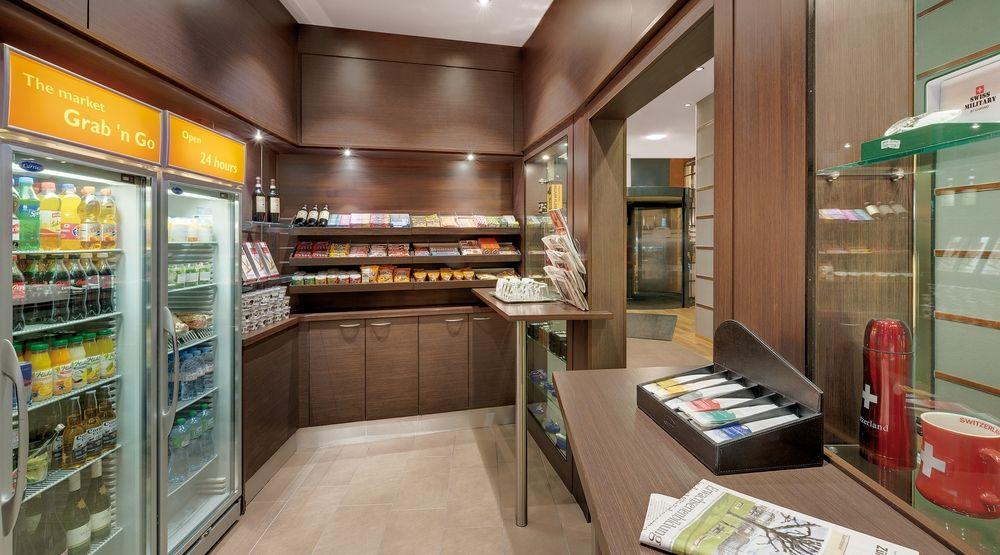 Courtyard By Marriott Zurich North Hotel Ngoại thất bức ảnh