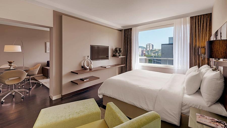 Courtyard By Marriott Zurich North Hotel Ngoại thất bức ảnh
