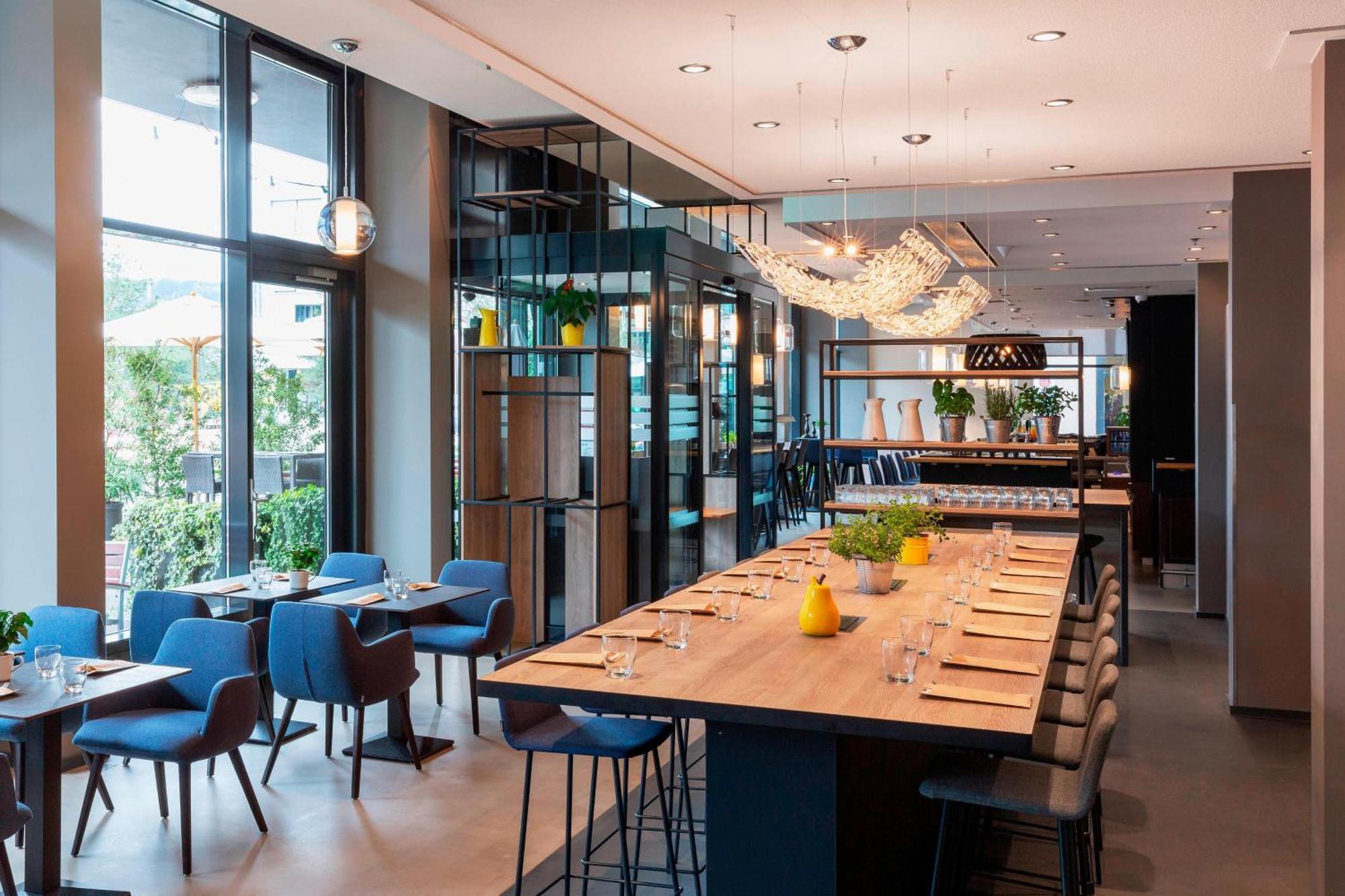 Courtyard By Marriott Zurich North Hotel Ngoại thất bức ảnh