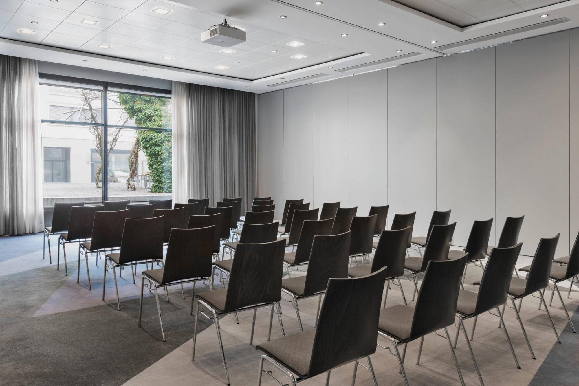 Courtyard By Marriott Zurich North Hotel Ngoại thất bức ảnh