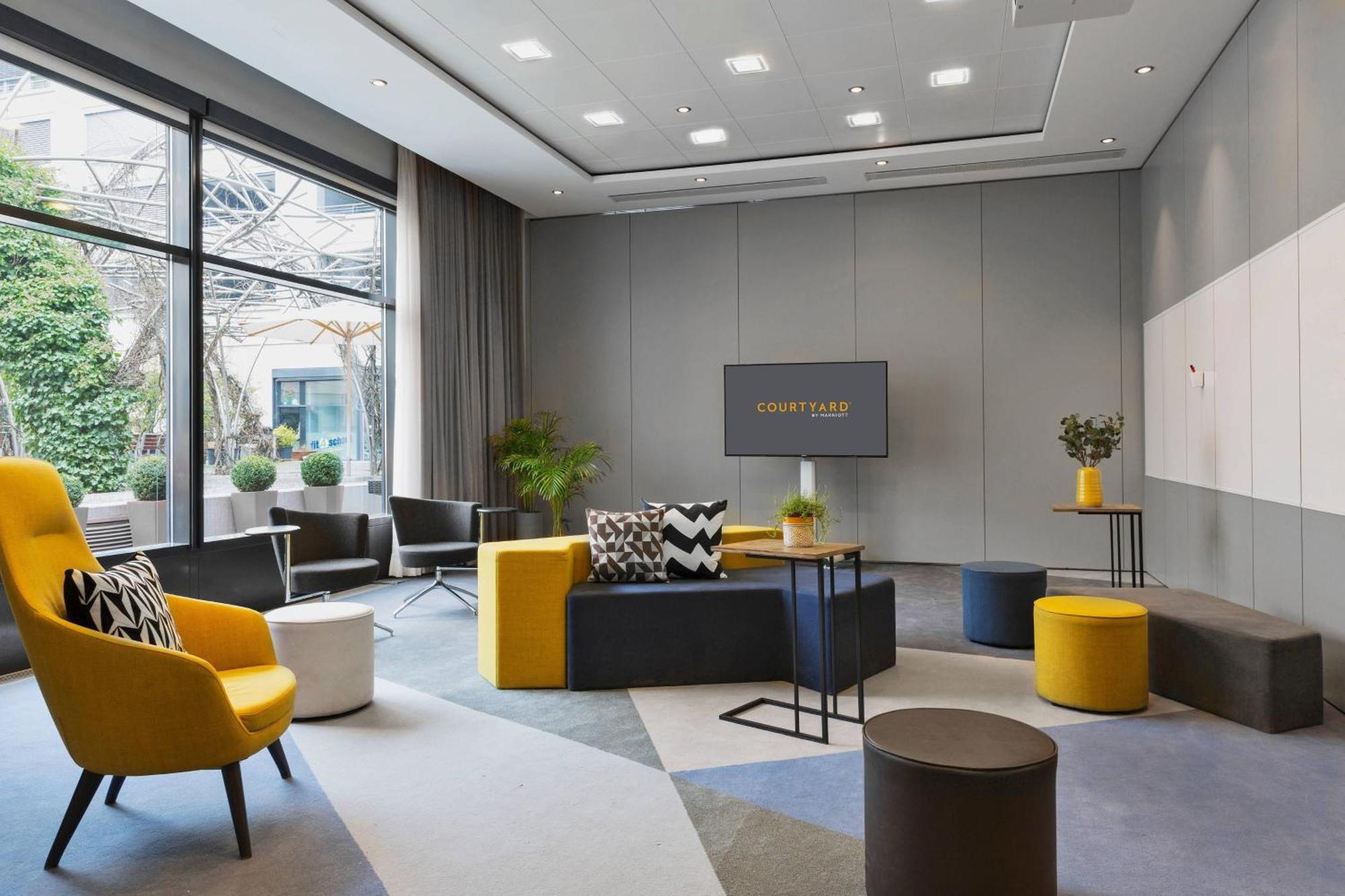 Courtyard By Marriott Zurich North Hotel Ngoại thất bức ảnh