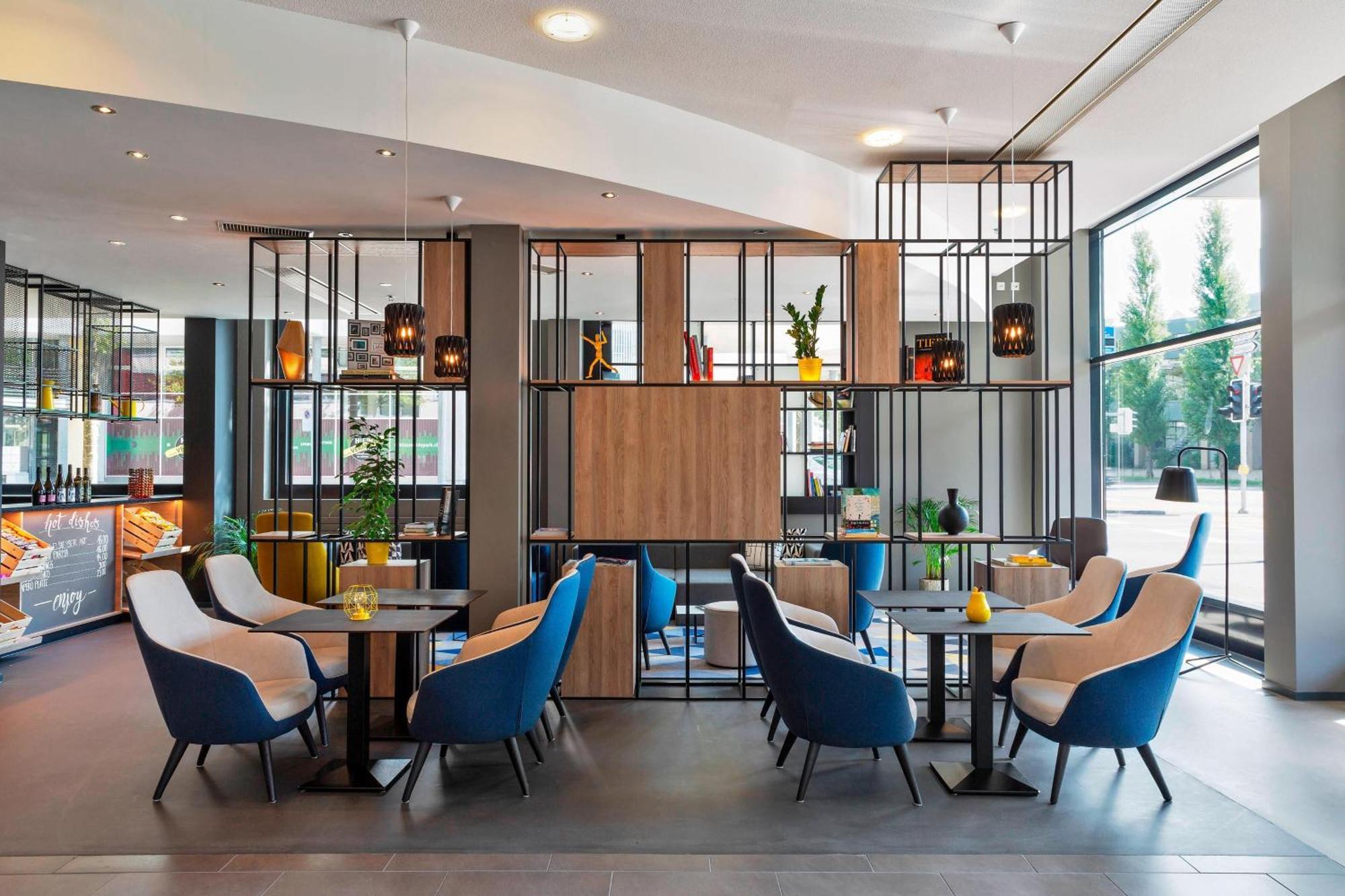 Courtyard By Marriott Zurich North Hotel Ngoại thất bức ảnh