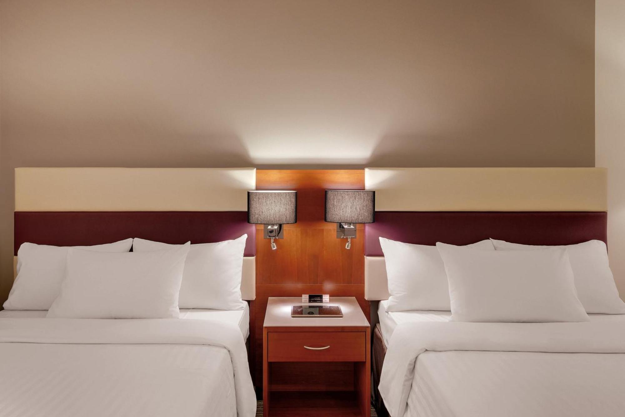 Courtyard By Marriott Zurich North Hotel Ngoại thất bức ảnh