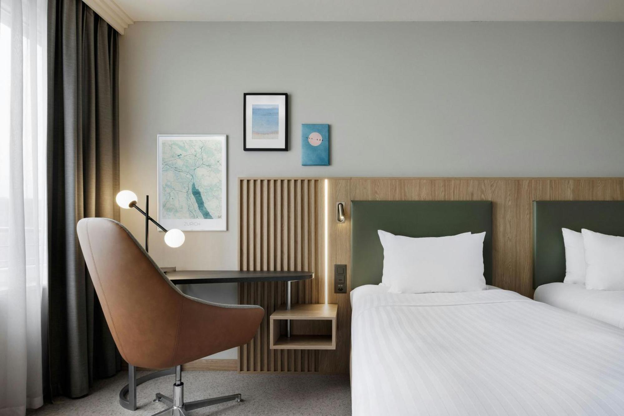 Courtyard By Marriott Zurich North Hotel Ngoại thất bức ảnh