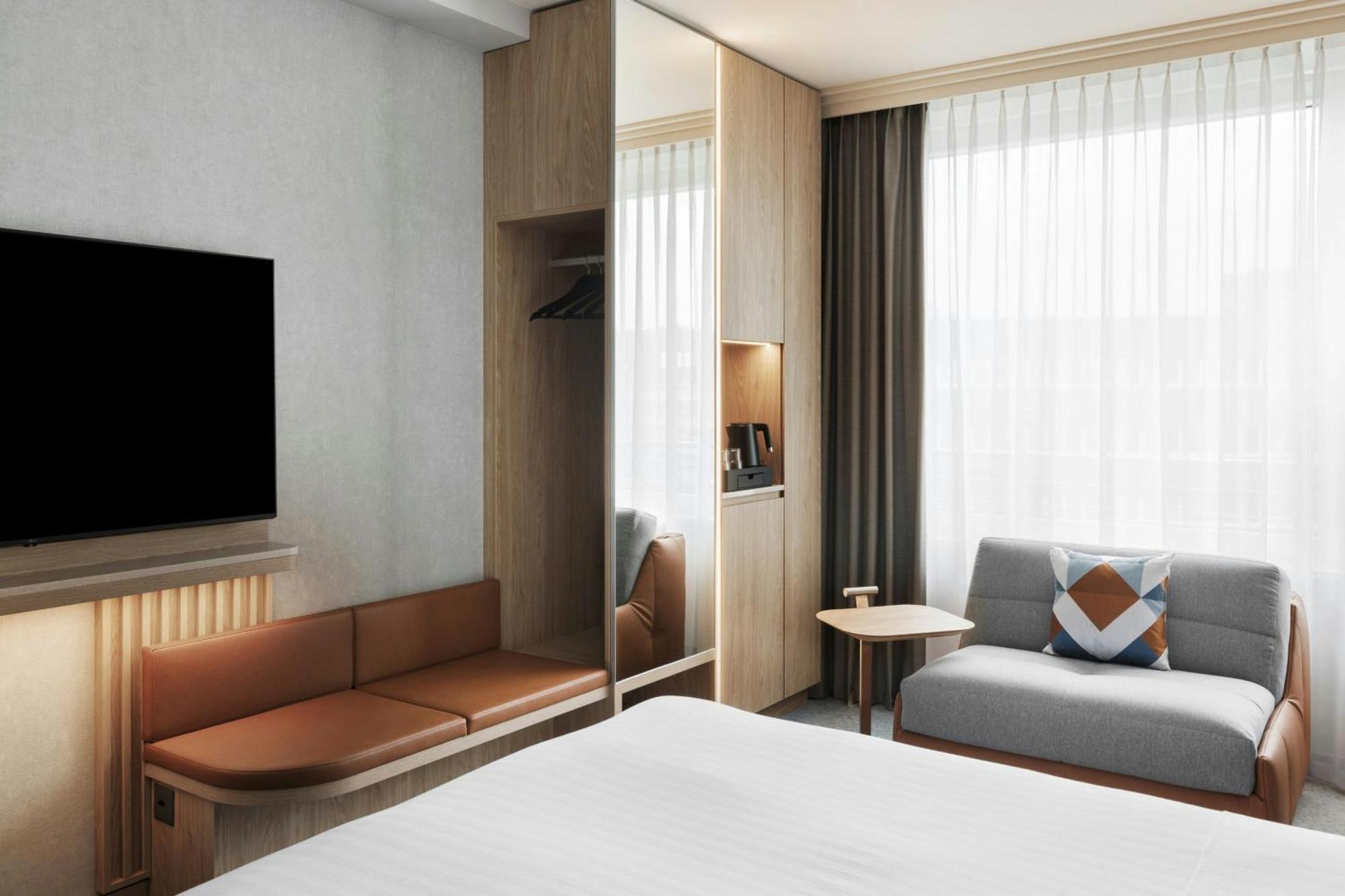 Courtyard By Marriott Zurich North Hotel Ngoại thất bức ảnh