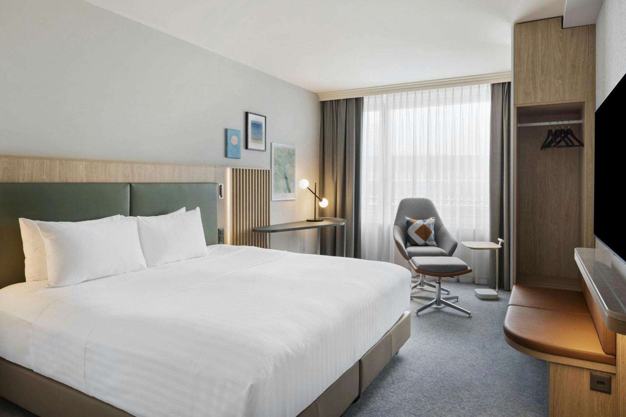 Courtyard By Marriott Zurich North Hotel Ngoại thất bức ảnh