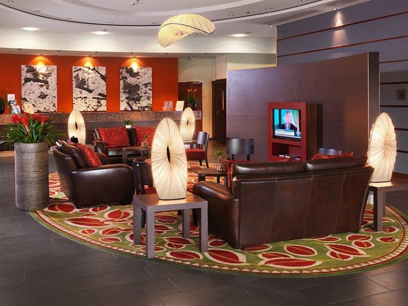 Courtyard By Marriott Zurich North Hotel Ngoại thất bức ảnh