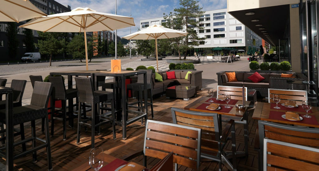 Courtyard By Marriott Zurich North Hotel Ngoại thất bức ảnh